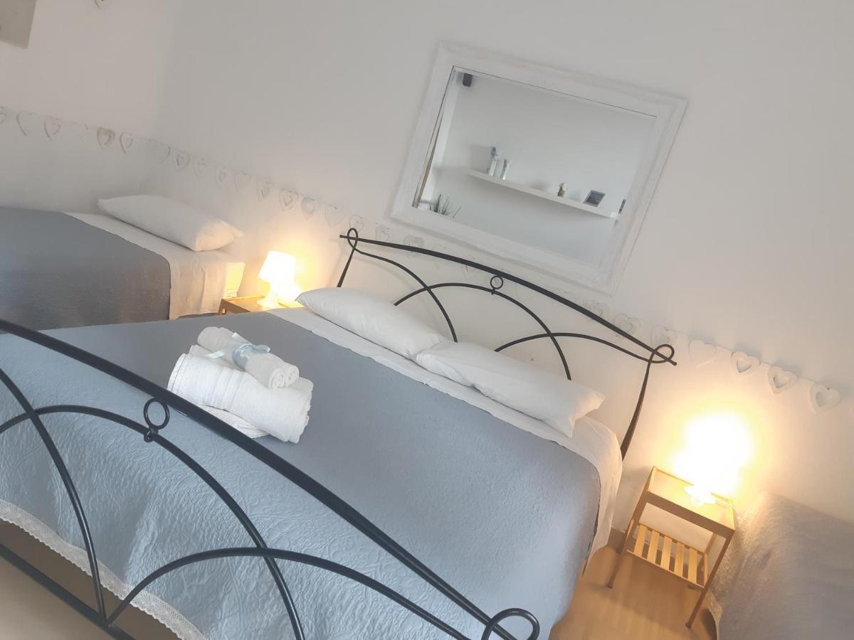 Bed and Breakfast Dimora Filangieri Neapel Exterior foto