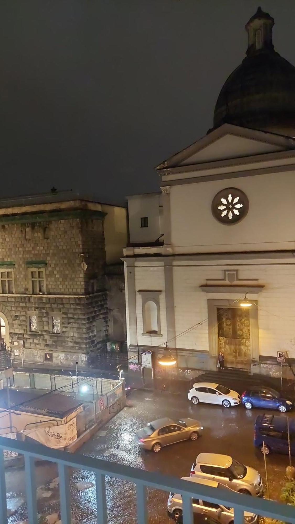 Bed and Breakfast Dimora Filangieri Neapel Exterior foto